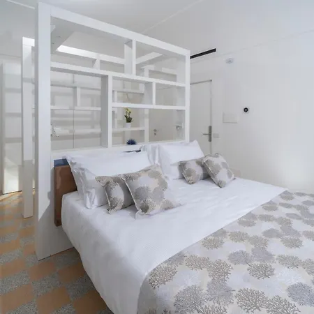 L'ara Alojamento de Acomodação e Pequeno-almoço Capri