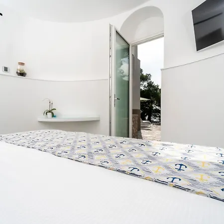 Alojamento de Acomodação e Pequeno-almoço L'ara Capri