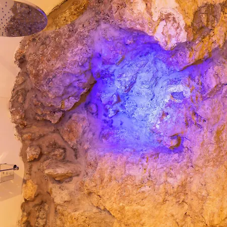 Alojamento de Acomodação e Pequeno-almoço L'ara Capri